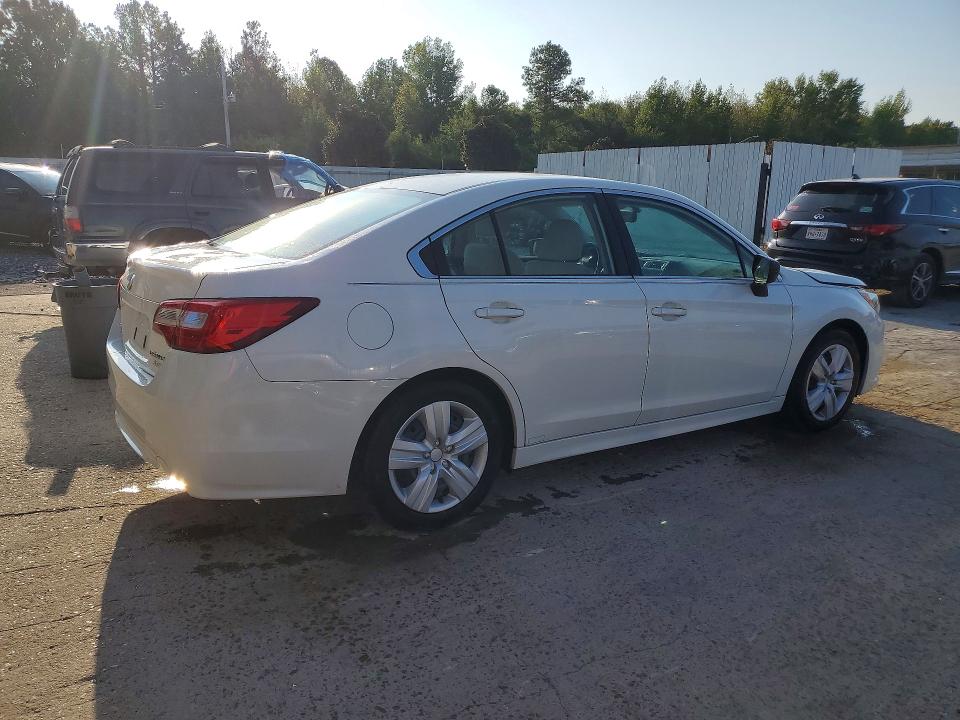 2017 Subaru Legacy მანქანა იყიდება აუქციონზე, vin: 4S3BNAA68H3004214, აუქციონის ნომერი: 68766006