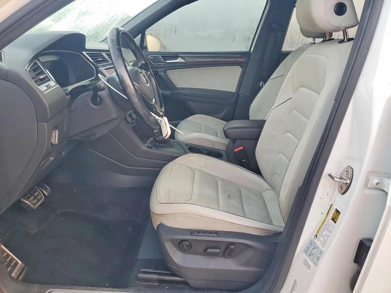 Продажа на аукционе авто 2018 Volkswagen Tiguan, vin: 3VV5B7AX2JM197435, номер лота: 69784106