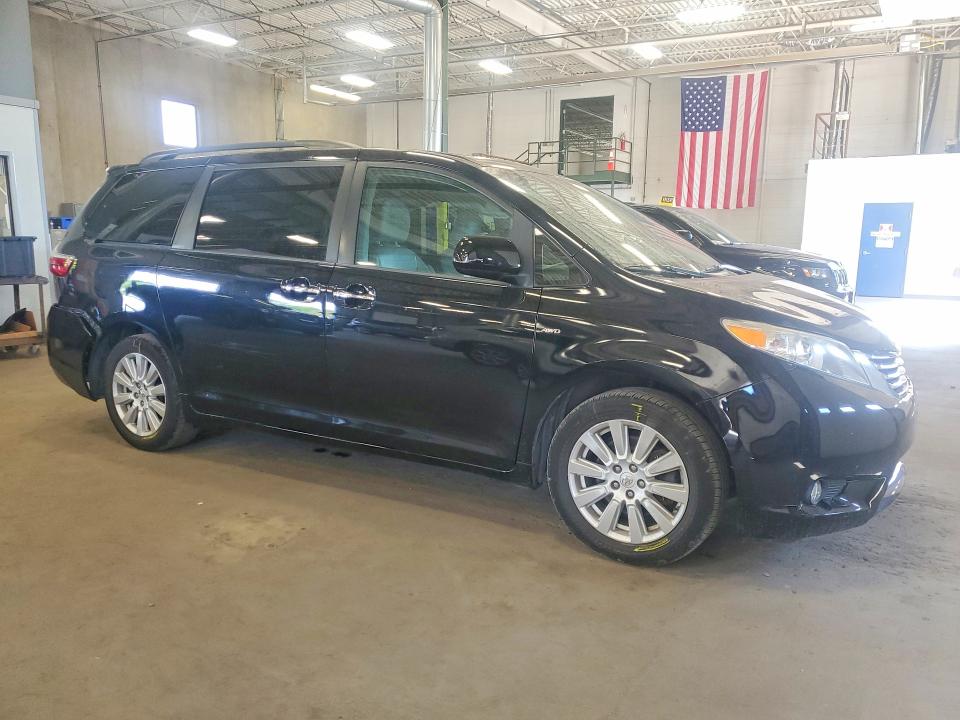 Продажа на аукционе авто 2017 Toyota Sienna, vin: 5TDDZ3DC0HS162491, номер лота: 67416216