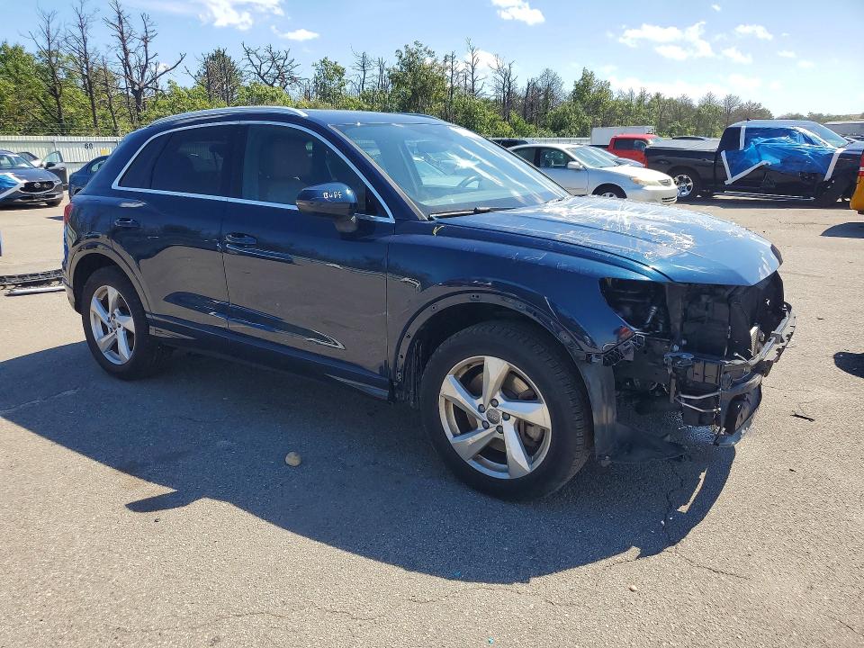 2020 Audi Q3 მანქანა იყიდება აუქციონზე, vin: WA1BECF37L1032451, აუქციონის ნომერი: 67594696