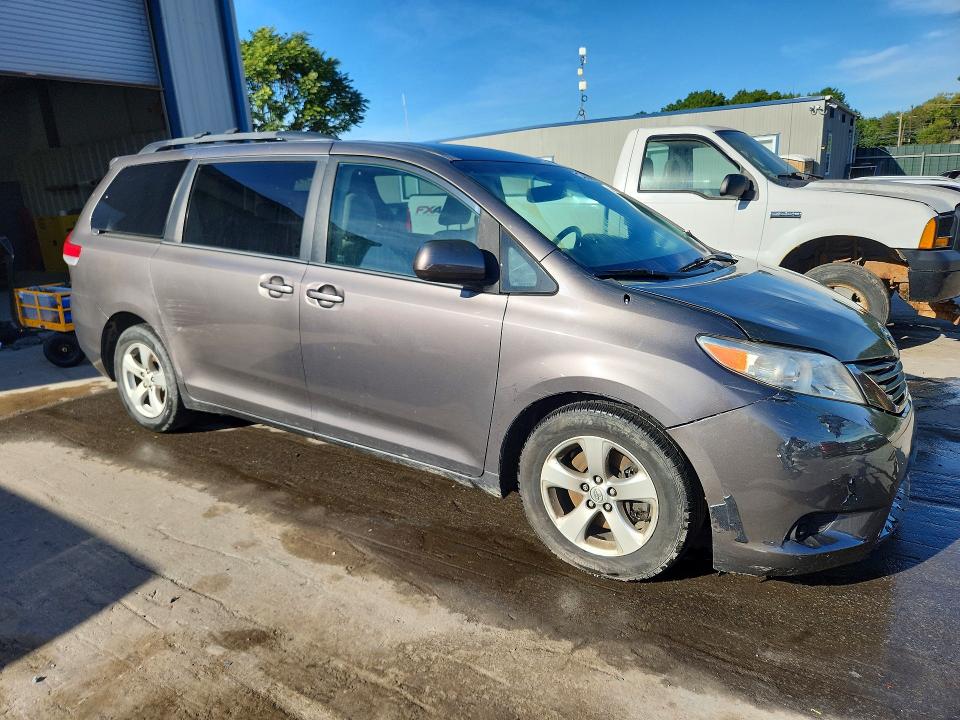 Продажа на аукционе авто 2013 Toyota Sienna, vin: 5TDKK3DC8DS358233, номер лота: 67216186