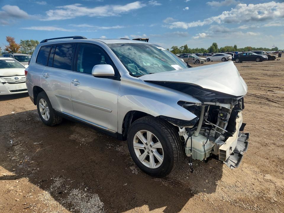 68820146 :رقم المزاد ، 5TDBK3EH0CS110888 vin ، 2012 Toyota Highlander مزاد بيع