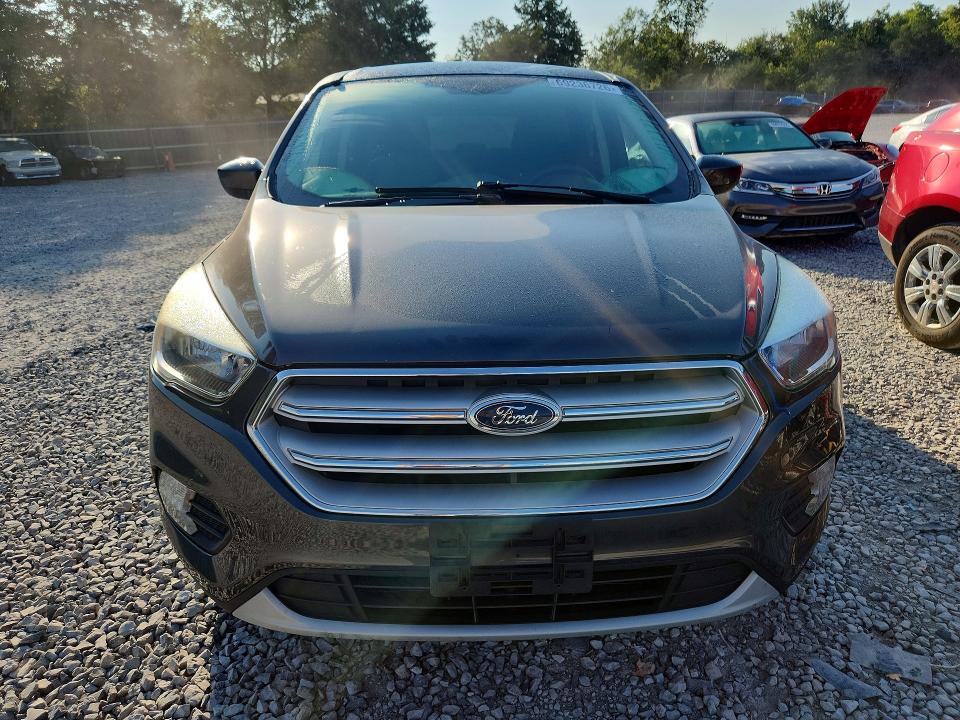 69236726 :رقم المزاد ، 1FMCU9GD2HUE00396 vin ، 2017 Ford Escape مزاد بيع