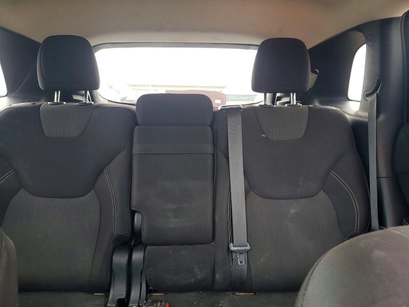 68701956 :رقم المزاد ، 1C4PJMCB4FW674089         vin ، 2015 Jeep Cherokee مزاد بيع