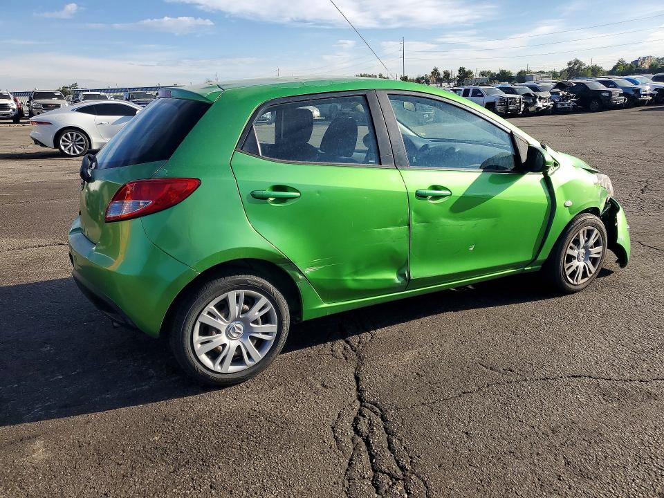 69435826 :رقم المزاد ، JM1DE1HZ5B0124733 vin ، 2011 Mazda Mazda2 مزاد بيع