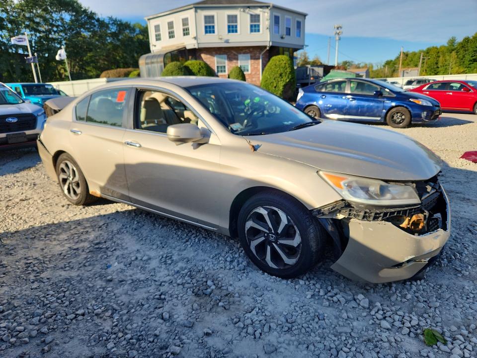 2016 Honda Accord მანქანა იყიდება აუქციონზე, vin: 1HGCR2F74GA139492, აუქციონის ნომერი: 70079026