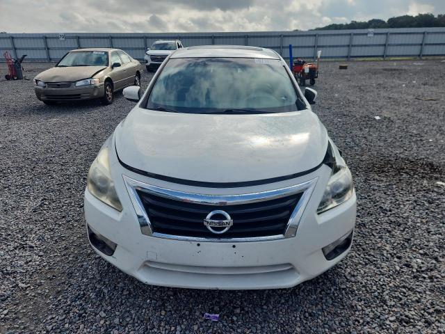 2015 Nissan Altima მანქანა იყიდება აუქციონზე, vin: 1N4AL3AP0FN337200, აუქციონის ნომერი: 67161116