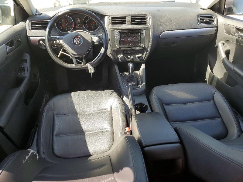 69096506 :رقم المزاد ، 3VWDB7AJ6JM227541 vin ، 2018 Volkswagen Jetta مزاد بيع