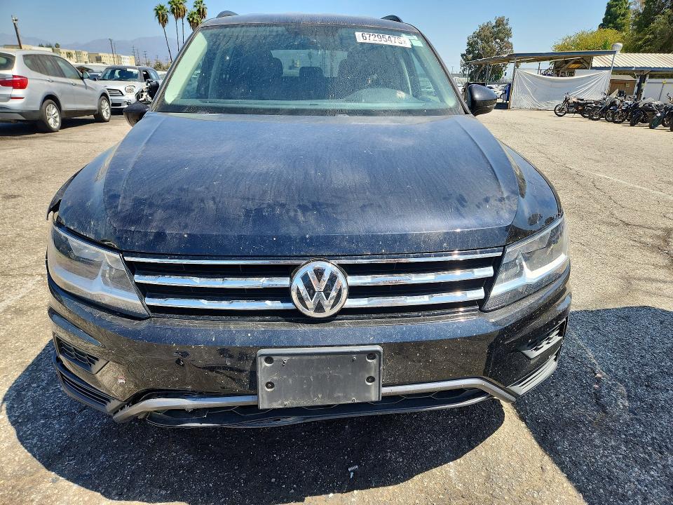 Продажа на аукционе авто 2021 Volkswagen Tiguan, vin: 3VV1B7AX0MM121666, номер лота: 67295476