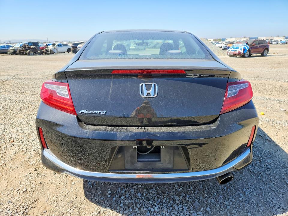 Продажа на аукционе авто 2017 Honda Accord, vin: 1HGCT1B35HA006658, номер лота: 70293896
