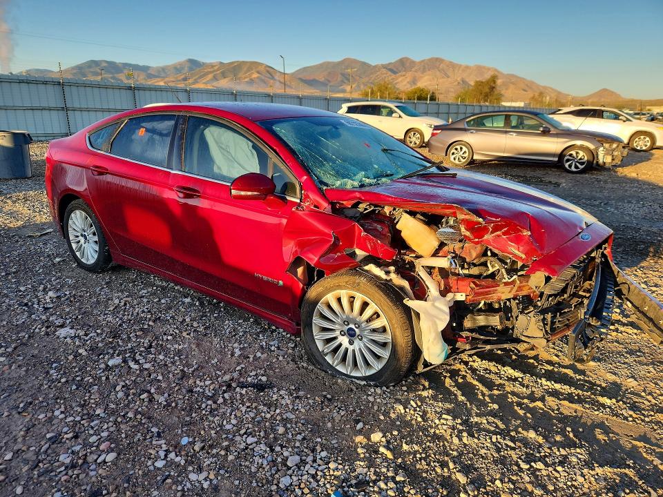 Продажа на аукционе авто 2016 Ford Fusion, vin: 3FA6P0LU7GR173356, номер лота: 69712746