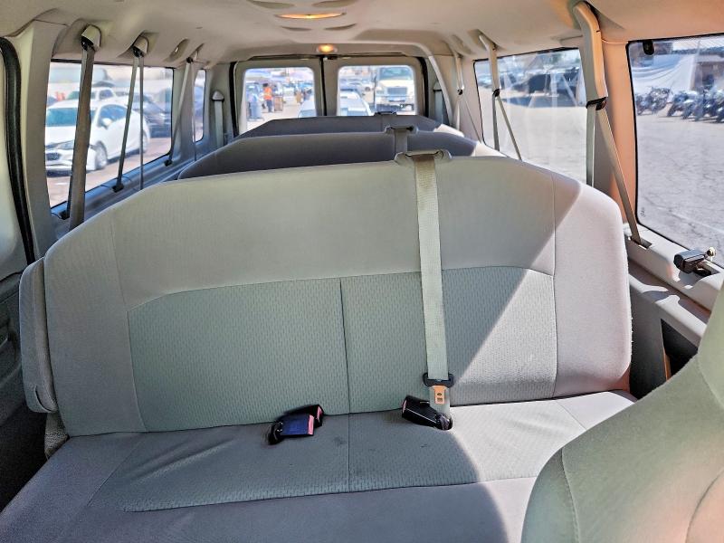 70270816 :رقم المزاد ، 1FBSS3BL1CDB20435 vin ، 2012 Ford Econoline مزاد بيع