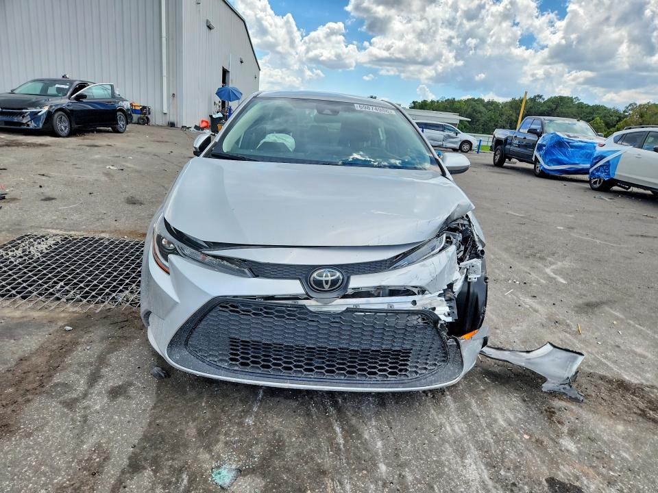 Продаж на аукціоні авто 2022 Toyota Corolla, vin: JTDEPMAE9NJ220144, номер лоту: 69874986