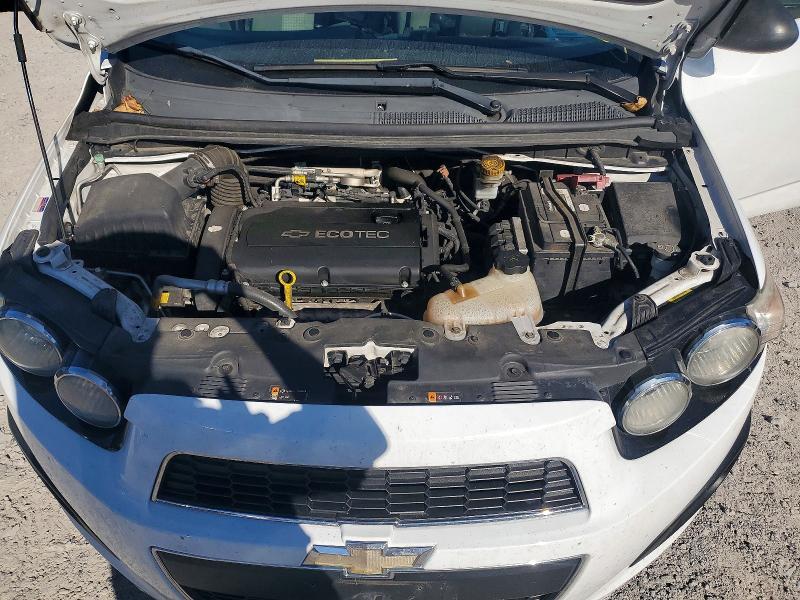 69870216 :رقم المزاد ، 1G1JA5SH1G4120662 vin ، 2016 Chevrolet Sonic مزاد بيع
