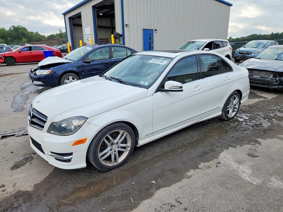 67574186 :رقم المزاد ، WDDGF8AB7ER324468 vin ، 2014 Mercedes-benz C مزاد بيع