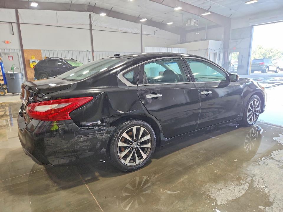 2018 Nissan Altima მანქანა იყიდება აუქციონზე, vin: 1N4AL3AP7JC110901, აუქციონის ნომერი: 69115136