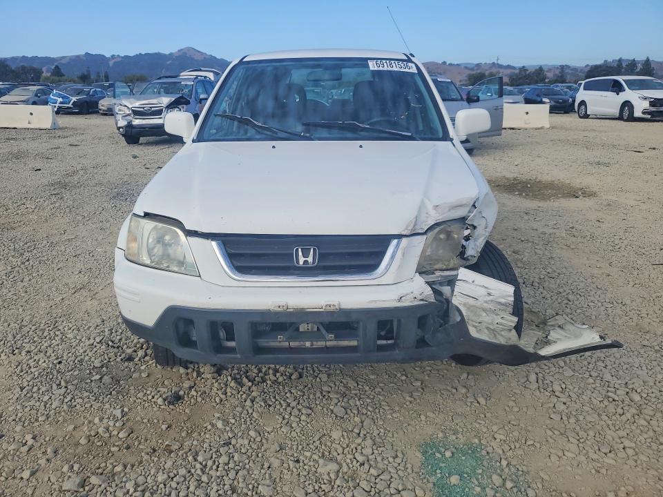 69181536 :رقم المزاد ، JHLRD1873YS000208 vin ، 2000 Honda Cr-v مزاد بيع