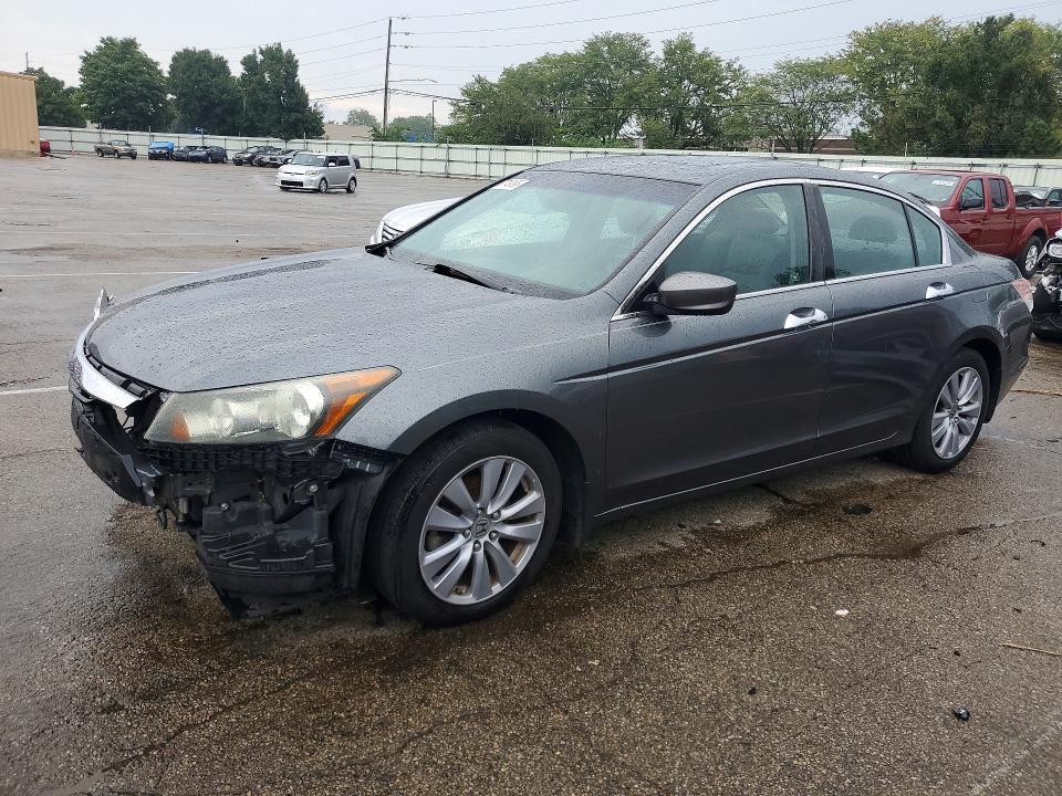 67749196 :رقم المزاد ، 1HGCP3F84BA000282 vin ، 2011 Honda Accord مزاد بيع