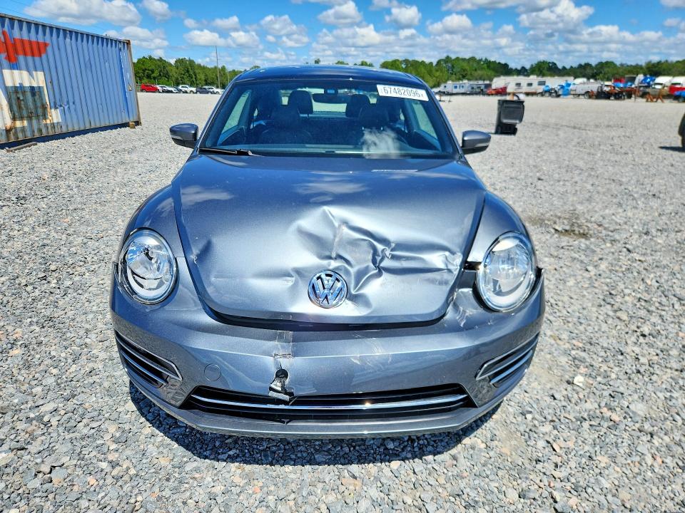 2018 Volkswagen Beetle მანქანა იყიდება აუქციონზე, vin: 3VWJD7AT0JM708349, აუქციონის ნომერი: 67482096