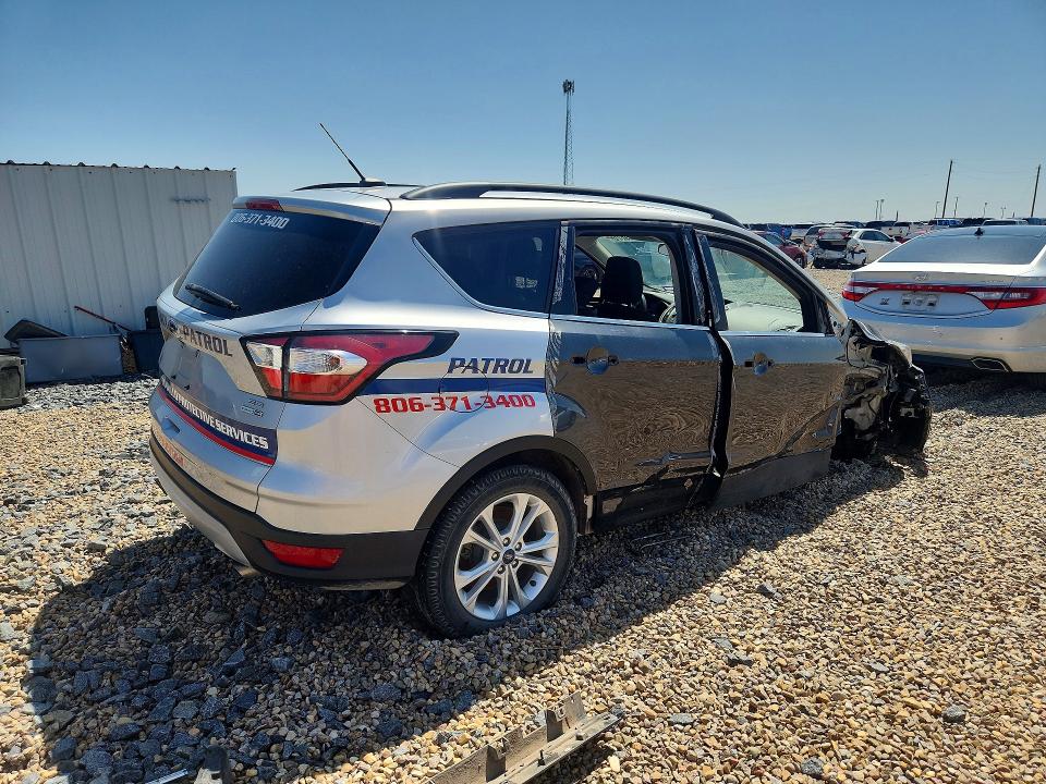 2018 Ford Escape მანქანა იყიდება აუქციონზე, vin: 1FMCU9GD0JUB94565, აუქციონის ნომერი: 67859876