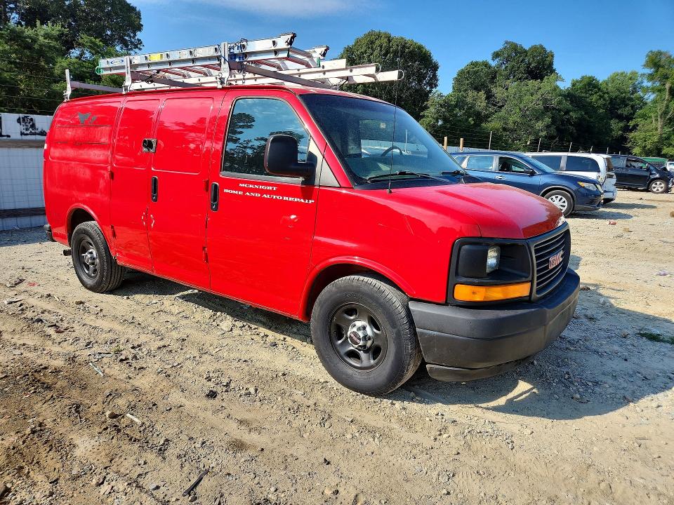 67104116 :رقم المزاد ، 1GTFG25T131155580 vin ، 2003 Gmc Savana مزاد بيع