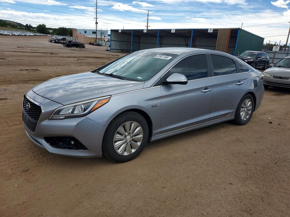 Auction sale of the 2017 Hyundai Sonata Hybrid, vin: KMHE24L15HA044007        , lot number: 67501186