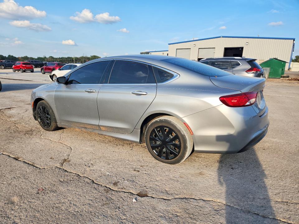70313416 :رقم المزاد ، 1C3CCCFB7FN563853 vin ، 2015 Chrysler 200 مزاد بيع