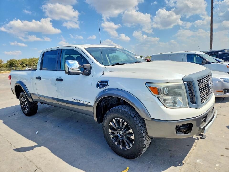 Продажа на аукционе авто 2018 Nissan Titan Xd, vin: 1N6BA1F49JN514615, номер лота: 69532156