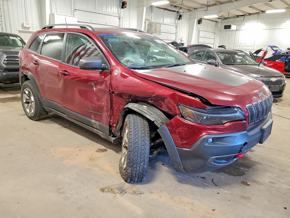 69108996 :رقم المزاد ، 1C4PJMBX4LD627245 vin ، 2020 Jeep Cherokee مزاد بيع