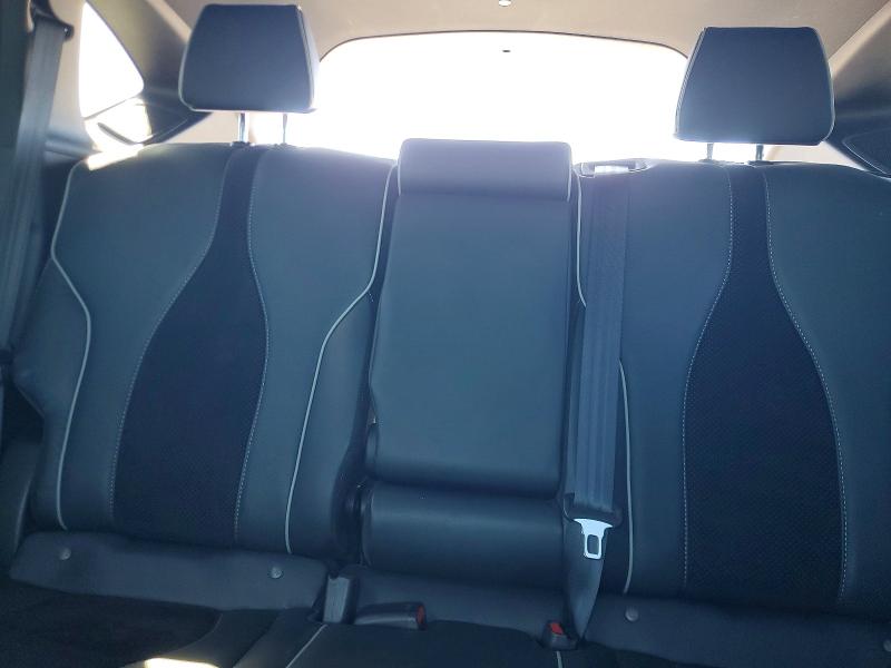 70647096 :رقم المزاد ، 5J8TC2H6XLL037117 vin ، 2020 Acura Rdx مزاد بيع
