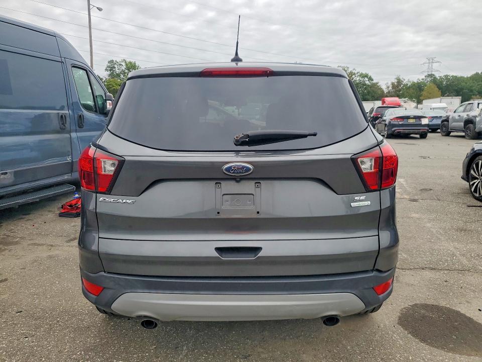 Продажа на аукционе авто 2019 Ford Escape, vin: 1FMCU0GD5KUB11578, номер лота: 70701426