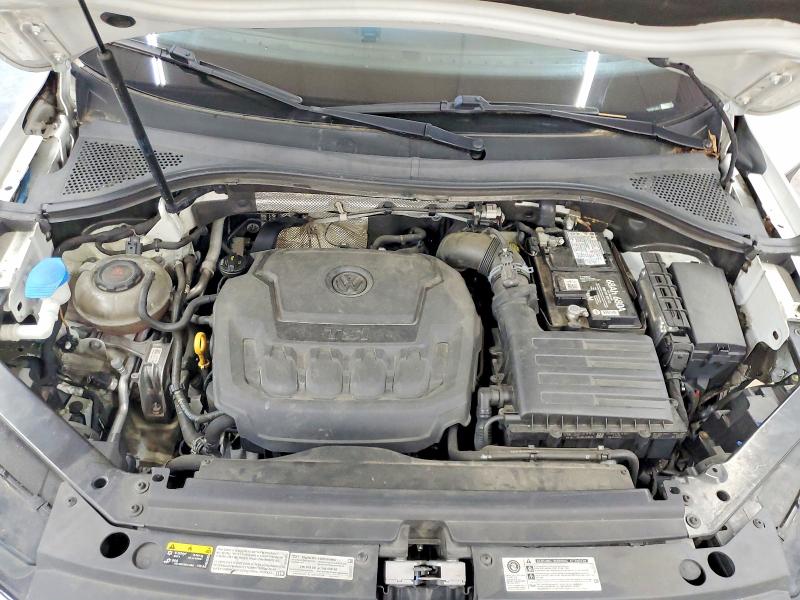 Продаж на аукціоні авто 2018 Volkswagen Tiguan, vin: 3VV2B7AX8JM185907, номер лоту: 67533326