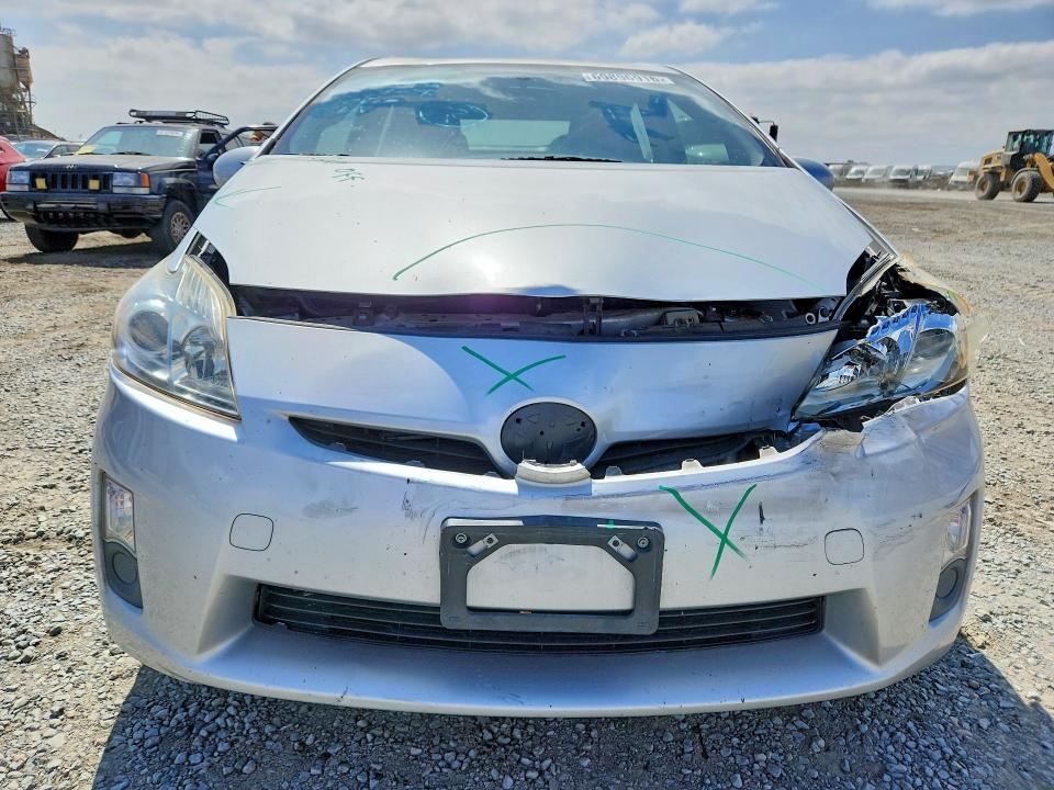 69896916 :رقم المزاد ، JTDKN3DU4B0322202 vin ، 2011 Toyota Prius مزاد بيع