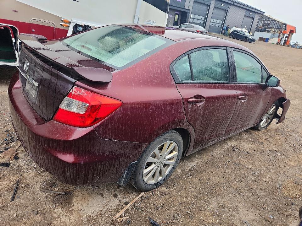 Продаж на аукціоні авто 2012 Honda Civic, vin: 2HGFB2F58CH025846, номер лоту: 70093126