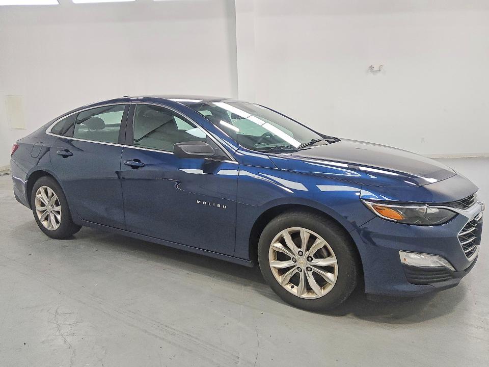 65330216 :رقم المزاد ، 1G1ZD5ST0LF147073 vin ، 2020 Chevrolet Malibu مزاد بيع
