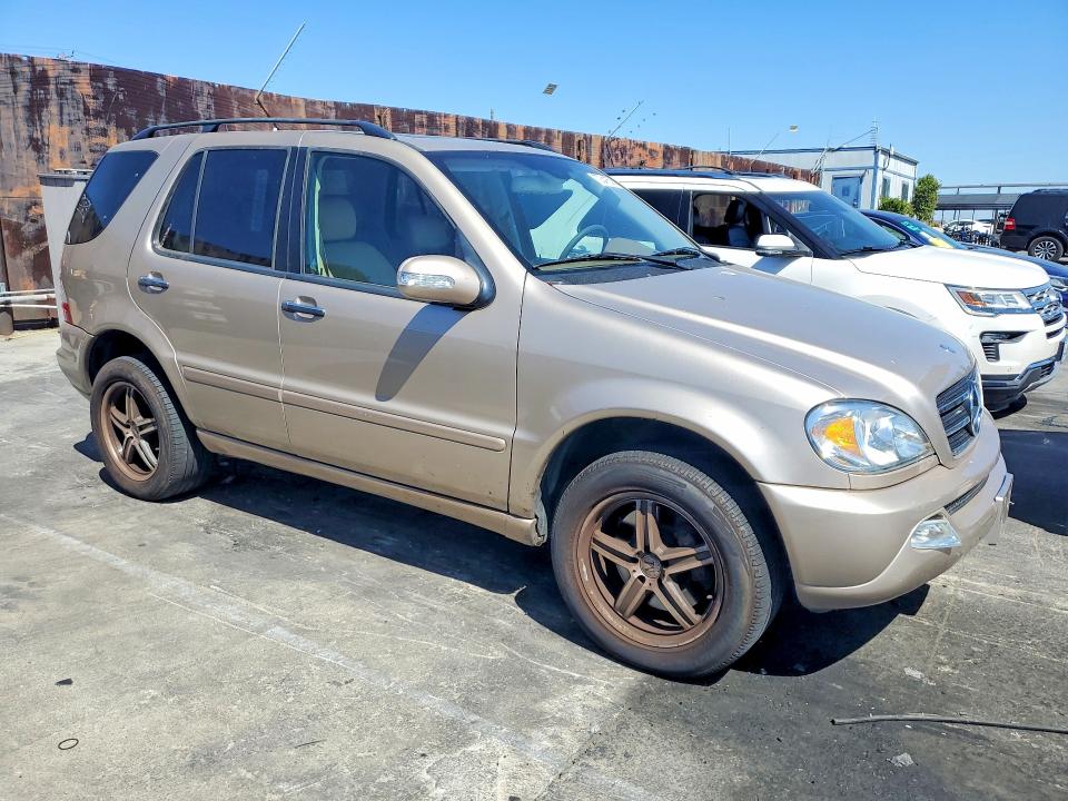 70341636 :رقم المزاد ، 4JGAB75E95A530699 vin ، 2005 Mercedes-benz Ml مزاد بيع