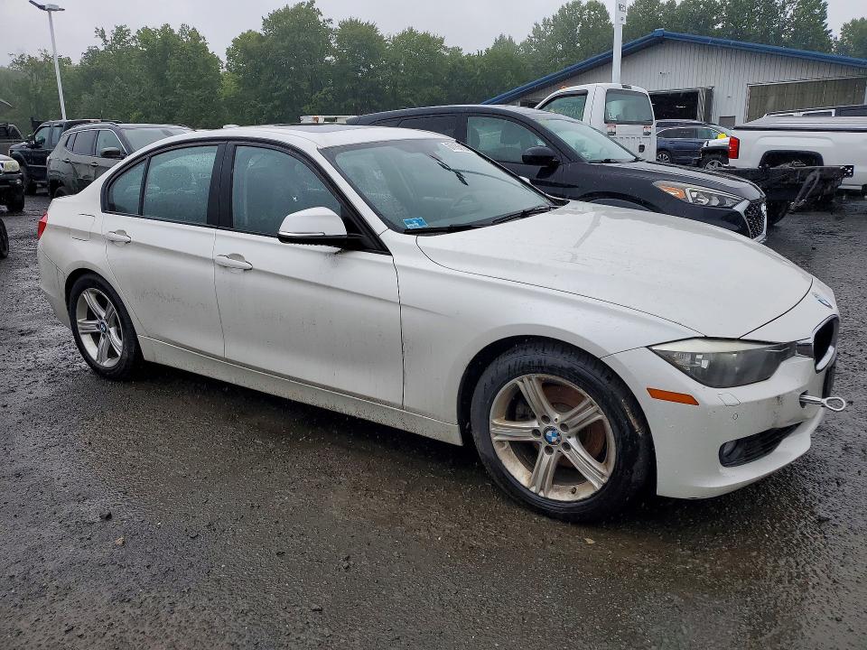 2015 Bmw 328 მანქანა იყიდება აუქციონზე, vin: WBA3B5C51FF959938, აუქციონის ნომერი: 67135106