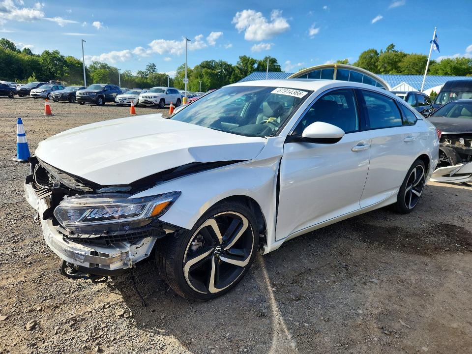 Auction sale of the 2020 Honda Accord, vin: 1HGCV2F36LA010298, lot number: 67914366