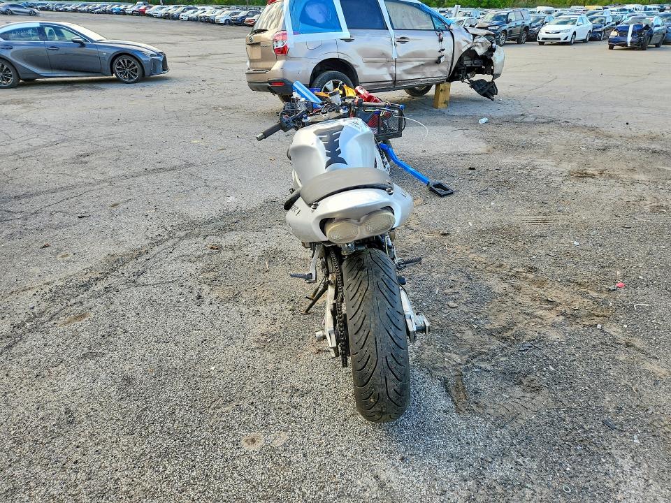 67838136 :رقم المزاد ، JKAZX4J106A060472 vin ، 2006 Kawasaki Zx600 مزاد بيع