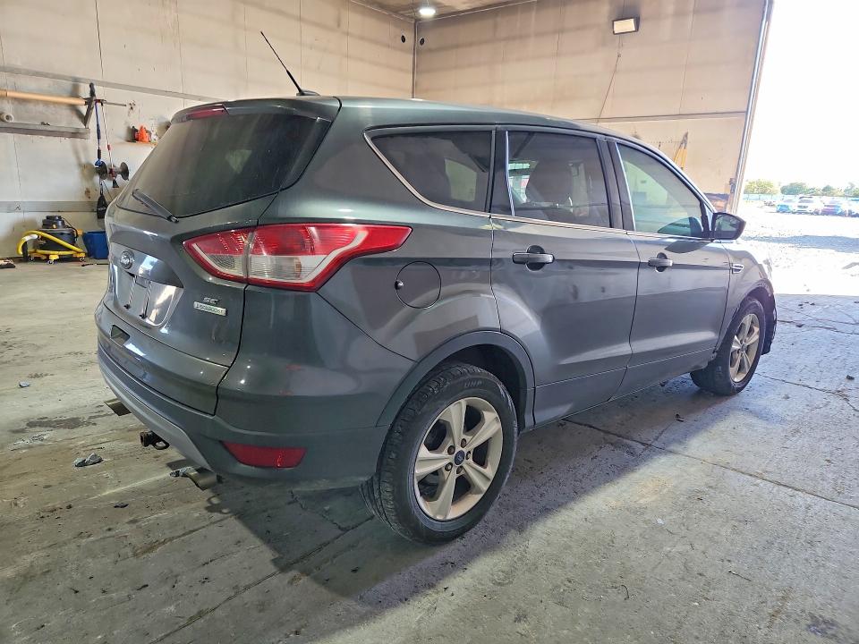2015 Ford Escape მანქანა იყიდება აუქციონზე, vin: 1FMCU0GX1FUA69796, აუქციონის ნომერი: 69928996