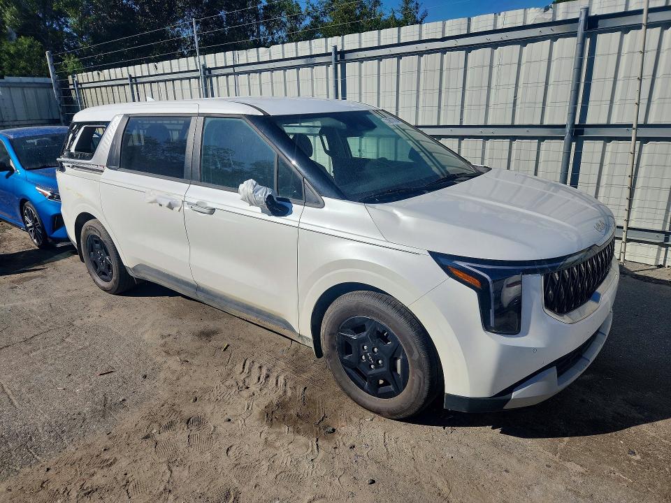 70613706 :رقم المزاد ، KNDNB5K39T6632100 vin ، 2026 Kia Carnival مزاد بيع