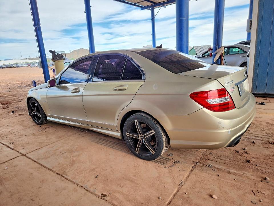 Продажа на аукционе авто 2012 Mercedes-benz C, vin: WDDGF4HB8CR219143, номер лота: 69889676