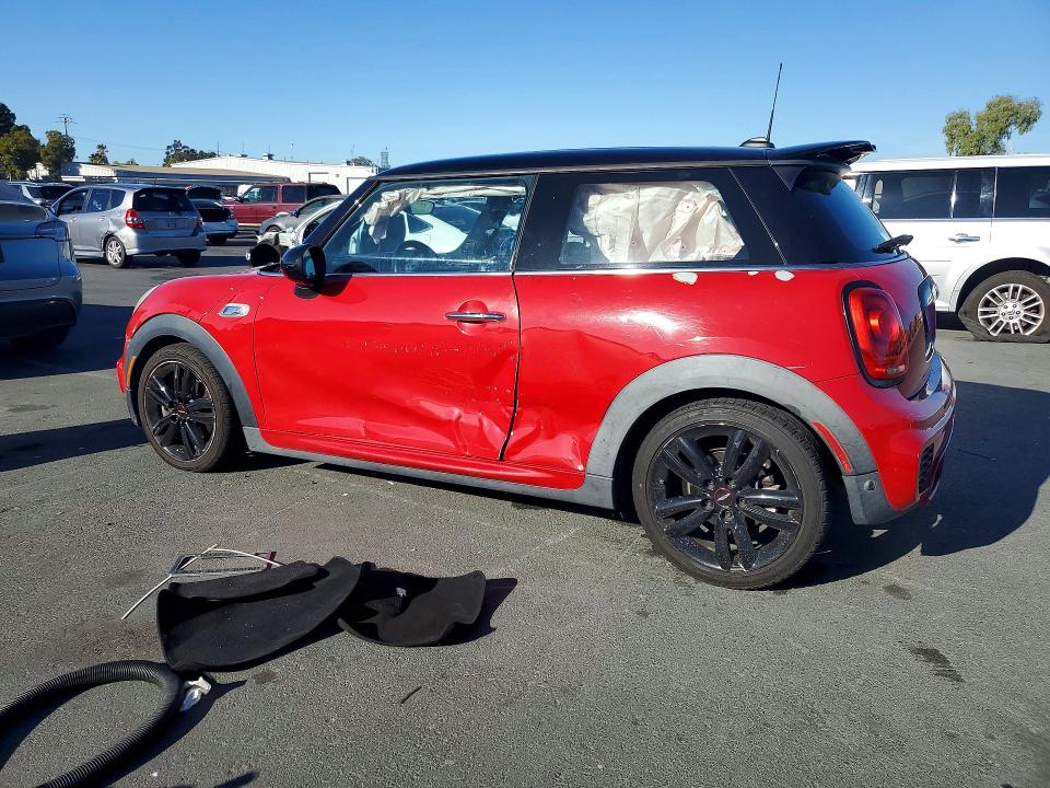 68596966 :رقم المزاد ، WMWXP7C59F2A36972 vin ، 2015 Mini Cooper مزاد بيع