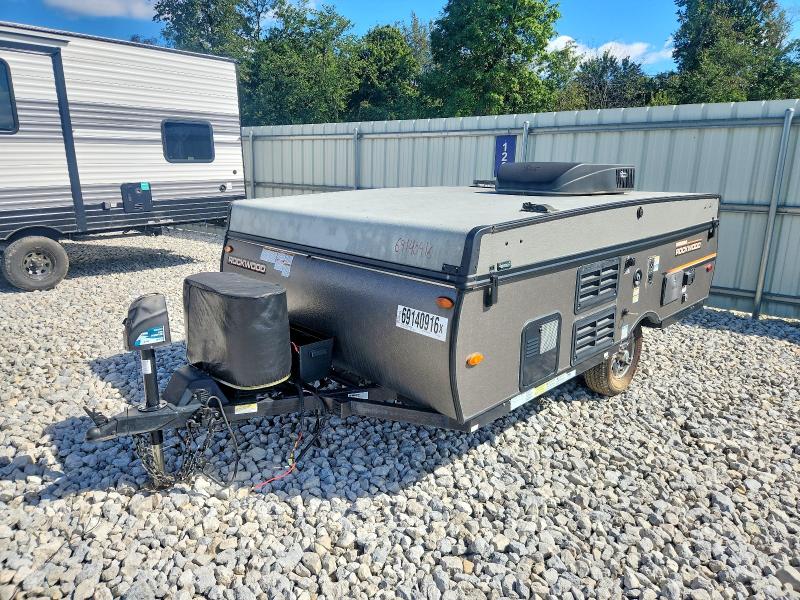 2022 Rockwood Travel Trailer მანქანა იყიდება აუქციონზე, vin: 4X4CFM415ND314811, აუქციონის ნომერი: 69140916