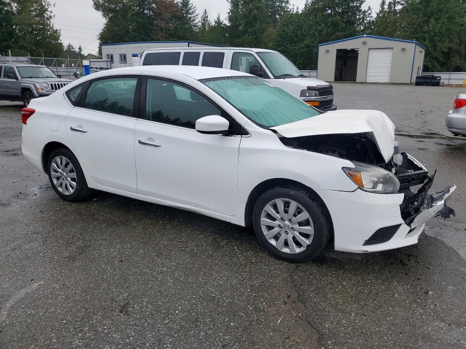 70339796 :رقم المزاد ، 3N1AB7AP2JY258825 vin ، 2018 Nissan Sentra مزاد بيع