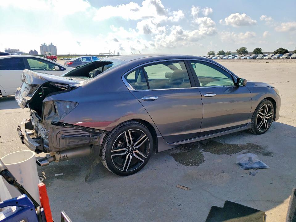Продаж на аукціоні авто 2017 Honda Accord, vin: 1HGCR2F59HA159382, номер лоту: 70665106