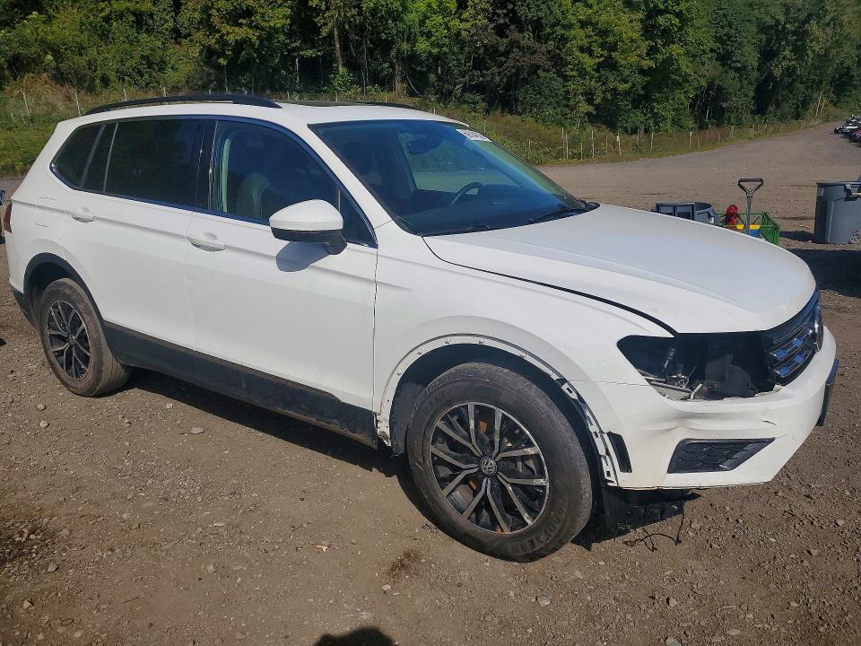 69744706 :رقم المزاد ، 3VV2B7AX9MM004382 vin ، 2021 Volkswagen Tiguan مزاد بيع