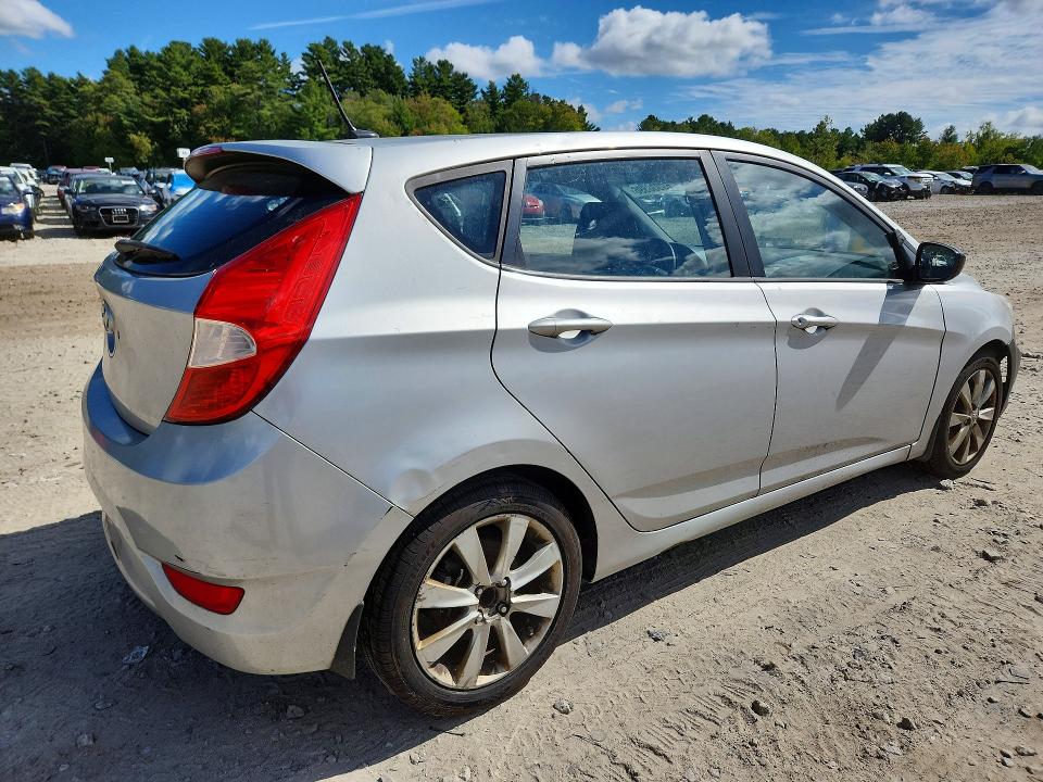 2012 Hyundai Accent მანქანა იყიდება აუქციონზე, vin: KMHCU5AE8CU031708, აუქციონის ნომერი: 69938896