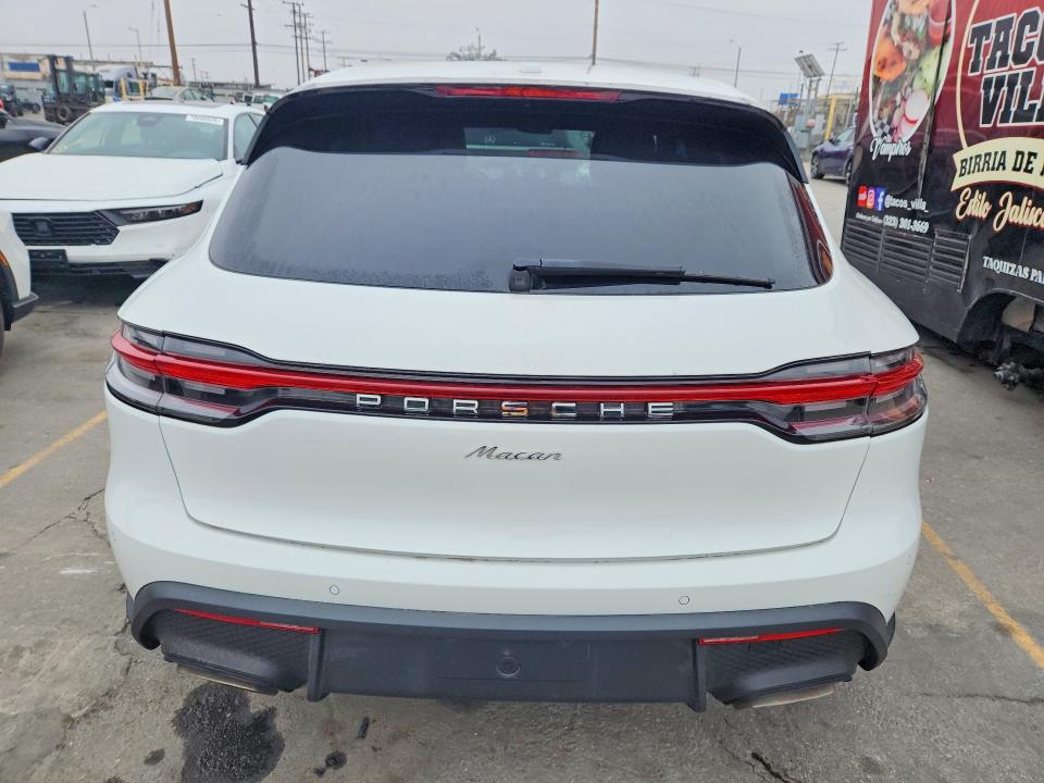 70514236 :رقم المزاد ، WP1AA2A55PLB11240 vin ، 2023 Porsche Macan مزاد بيع