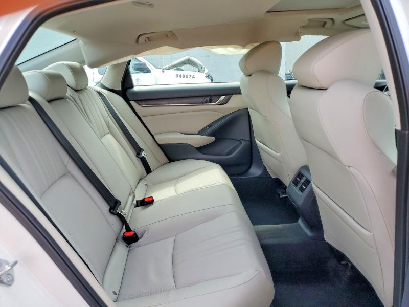 Продаж на аукціоні авто 2018 Honda Accord, vin: 1HGCV1F94JA034322, номер лоту: 67542936